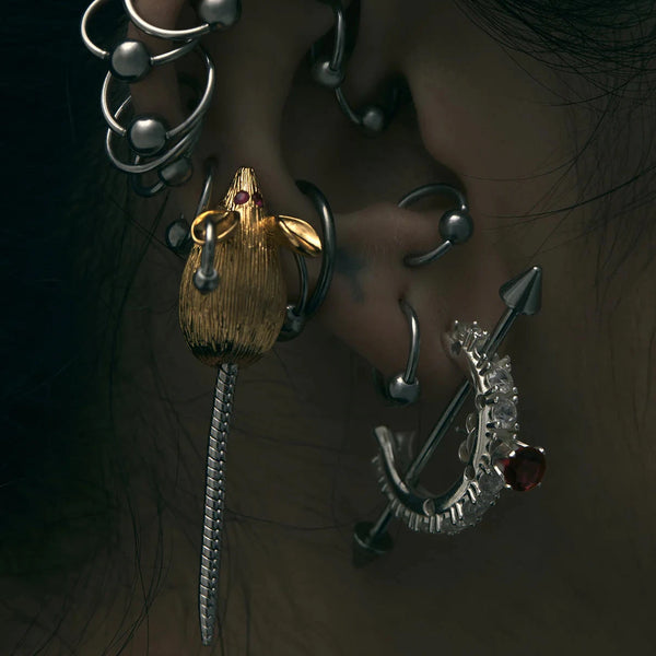 White Noise Earring / Spare Me!